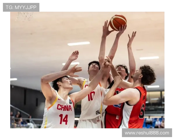 中国U19男篮惜败加拿大 张博源20分朱正19分郇斯楠8帽表现亮眼 中国U19男篮惜败加拿大 张博源20分朱正19分郇斯楠8帽表现亮眼